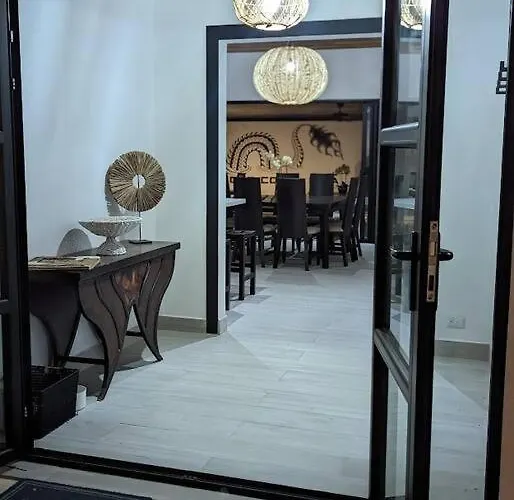 Сasa de vacaciones Casa Ogopogo 2.0 - 5 Bedroom In Surfside Playa - Walk To Beach&restaurants *