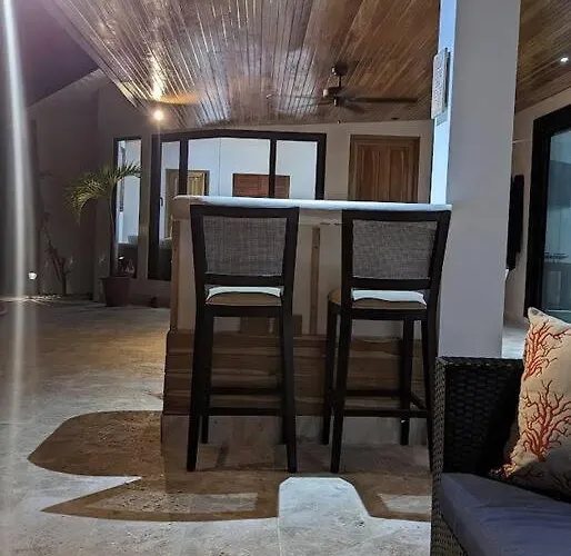 Casa Ogopogo 2.0 - 5 Bedroom In Surfside Playa - Walk To And Restaurants Potrero (Guanacaste)