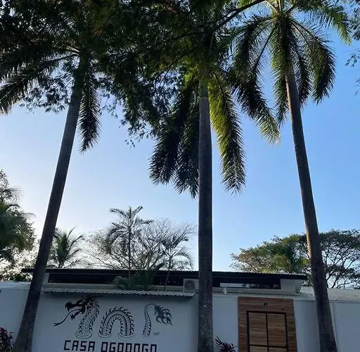 Casa Ogopogo 2.0 - 5 Bedroom In Surfside Playa - Walk To And Restaurants *