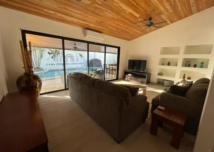 Casa Ogopogo 2.0 - 5 Bedroom In Surfside Playa - Walk To Beach&restaurants *